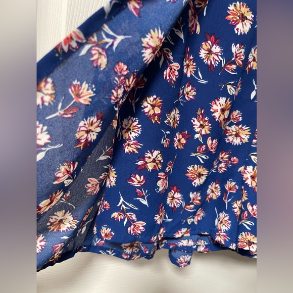 XHILARATION Blue Floral Romper Spaghetti Straps Size Small - Picture 5 of 9